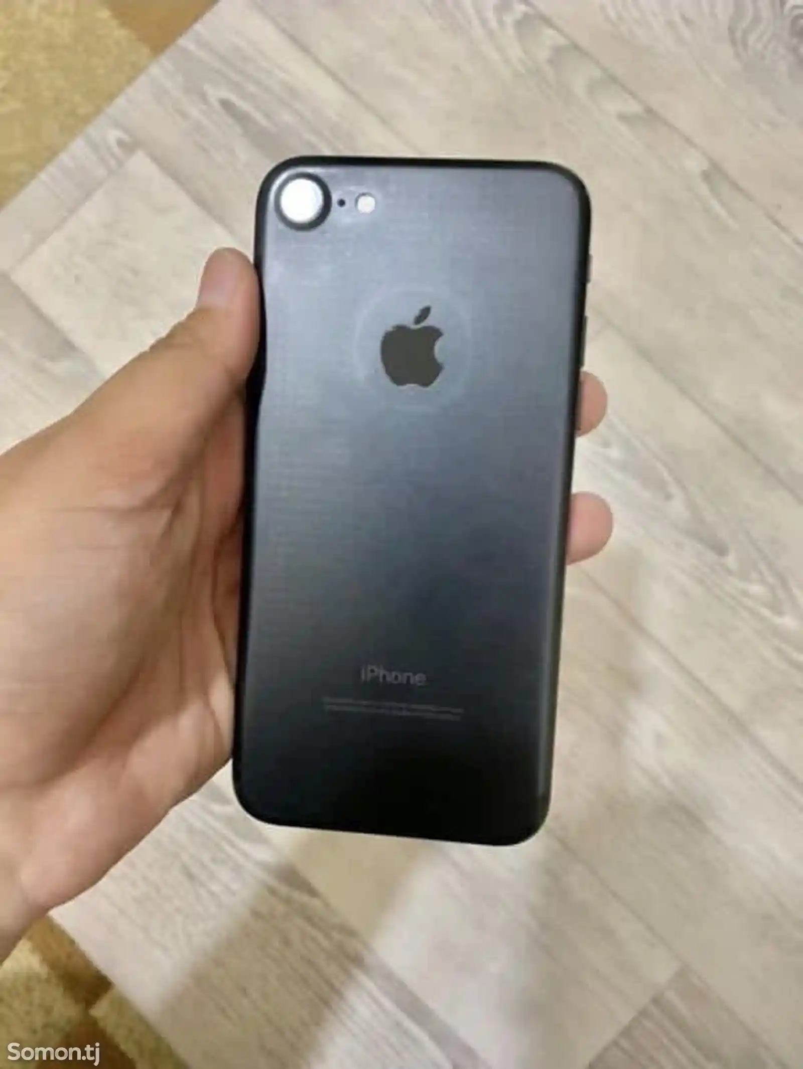 Apple iPhone 7, 32 gb-1