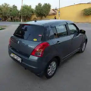 Suzuki Swift, 2010