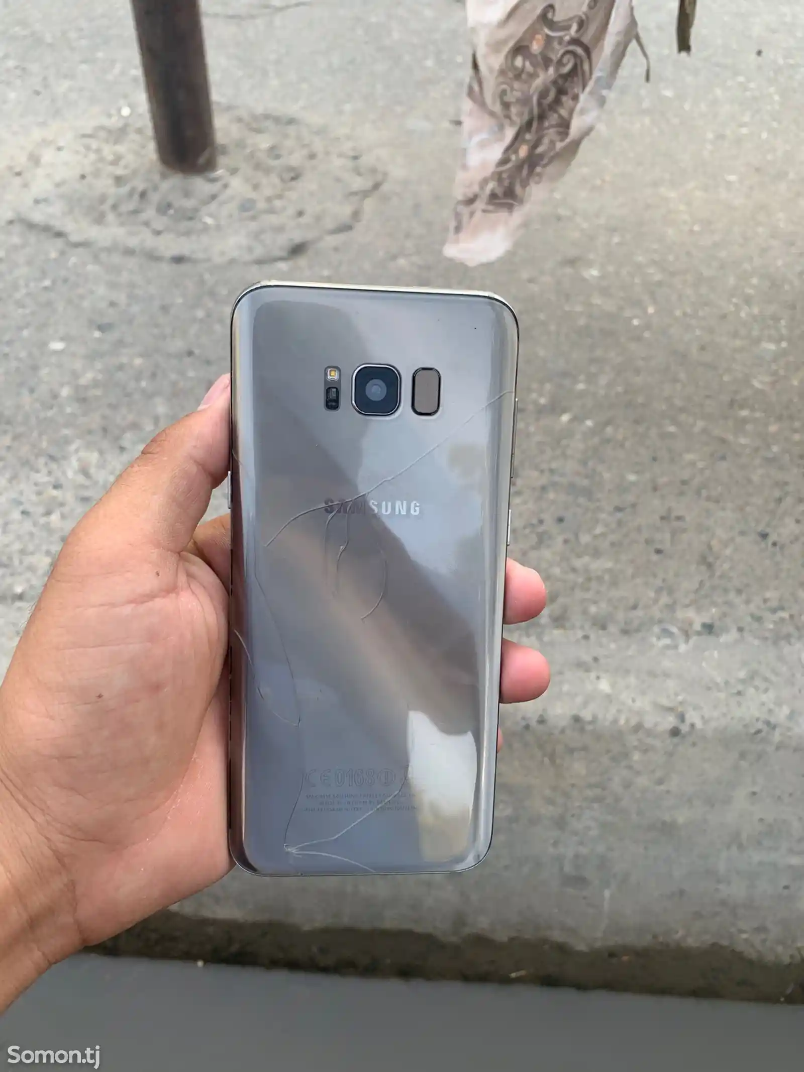 Samsung Galaxy S8 plus-4