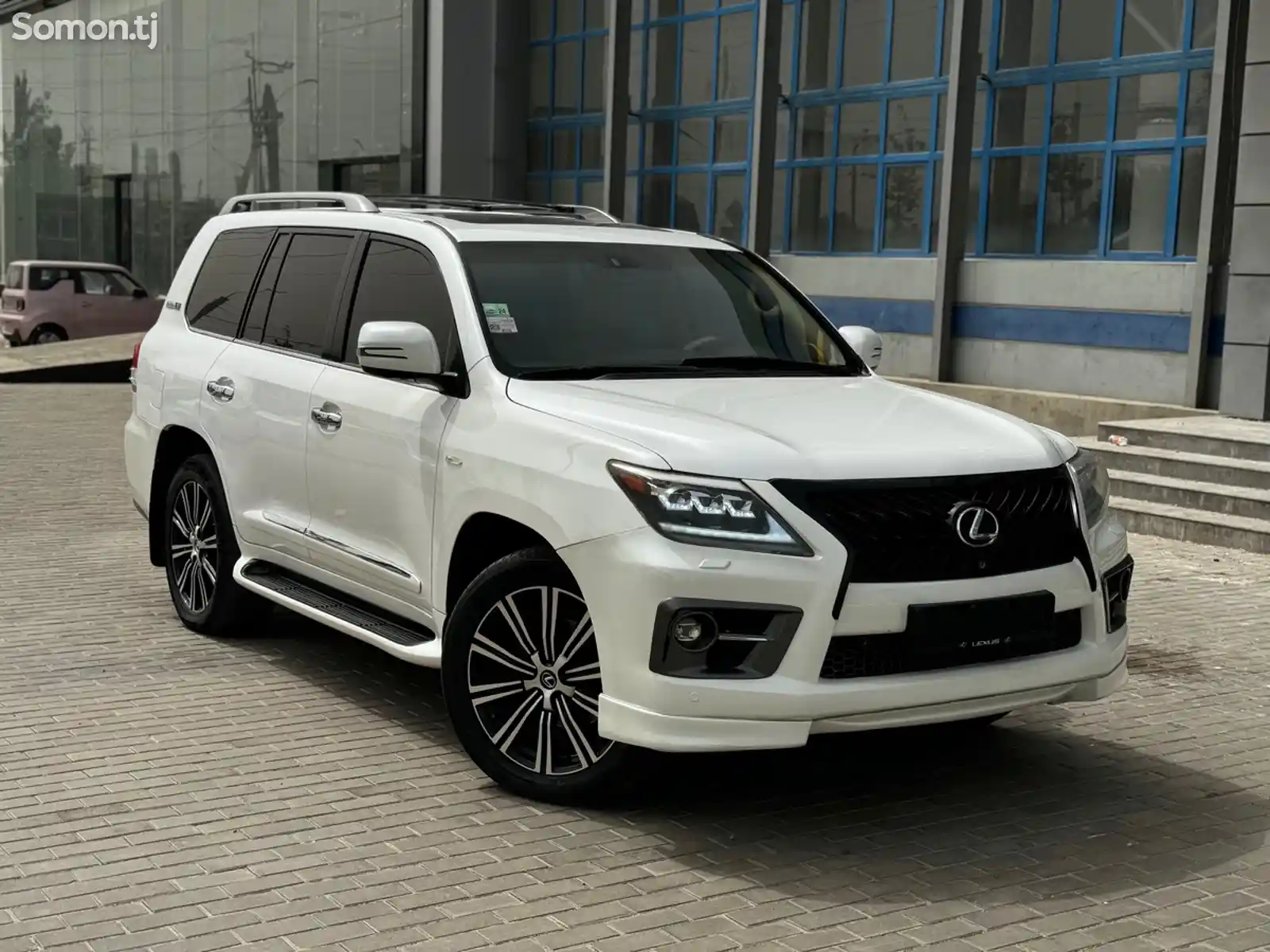 Lexus LX series, 2012-1