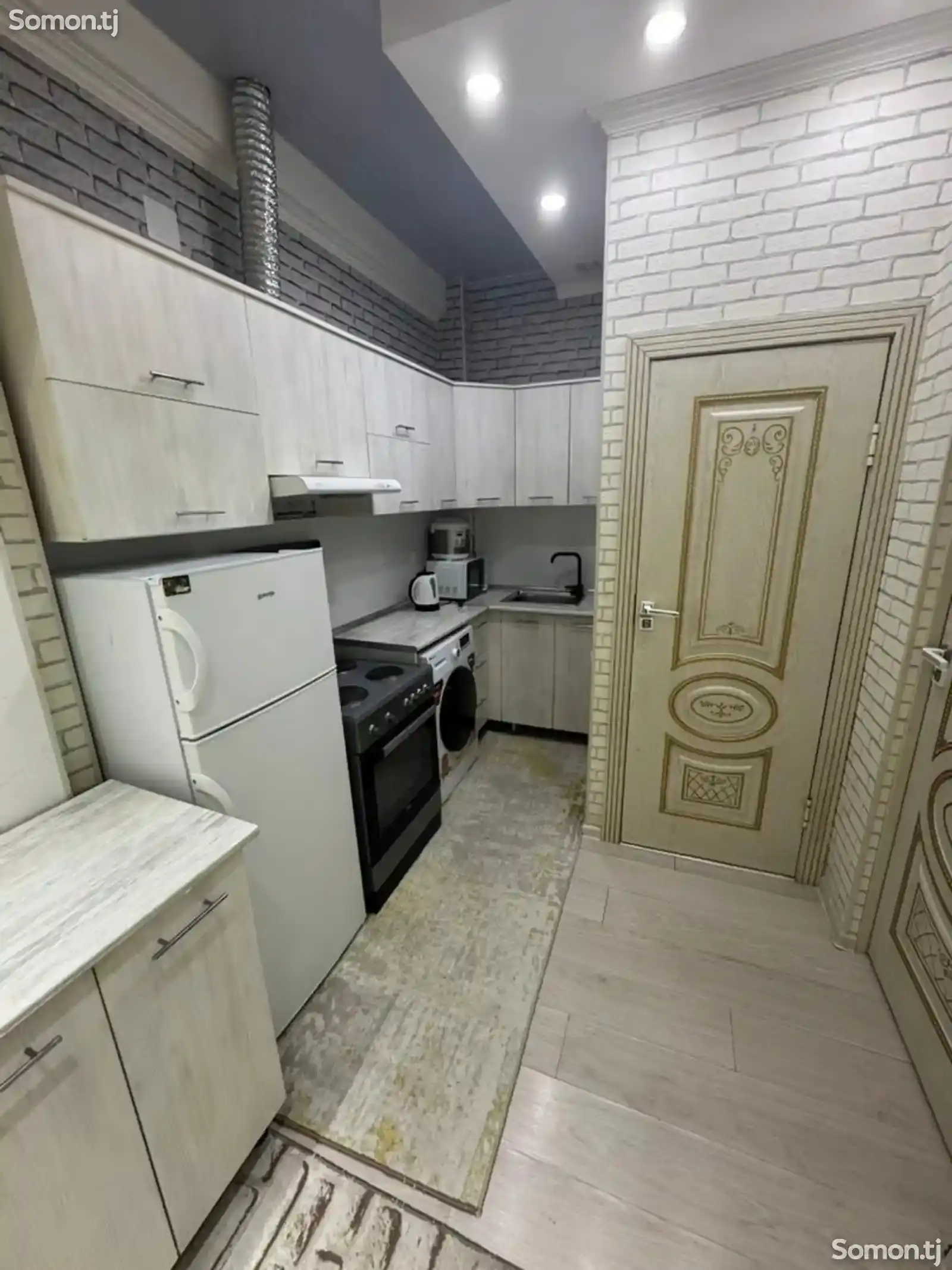 2-комн. квартира, 11 этаж, 40м², Гранд Отель-6