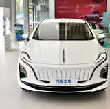 Hongqi E-QM5, 2024-2