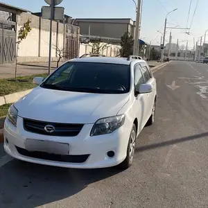 Toyota Fielder, 2011