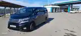 Toyota Vellfire, 2010-3