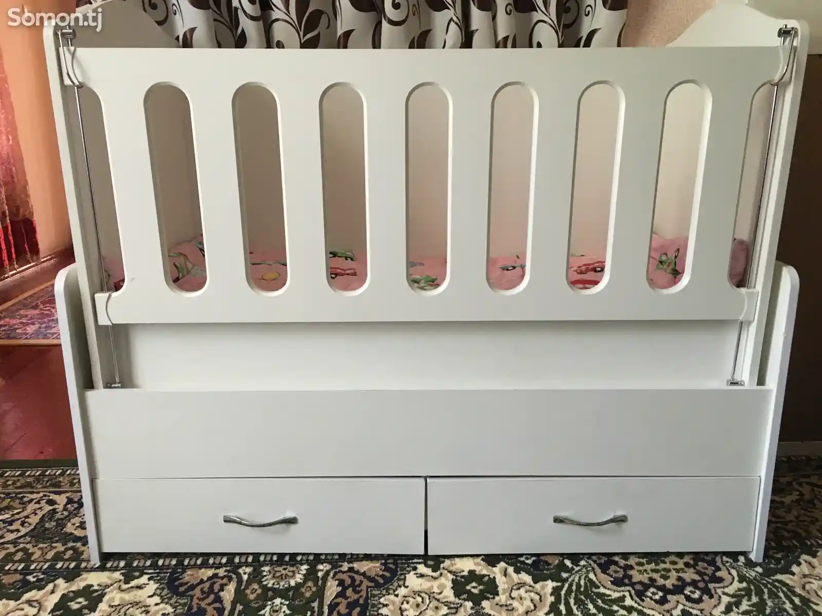 Детская кроватка с шкафчиками-2