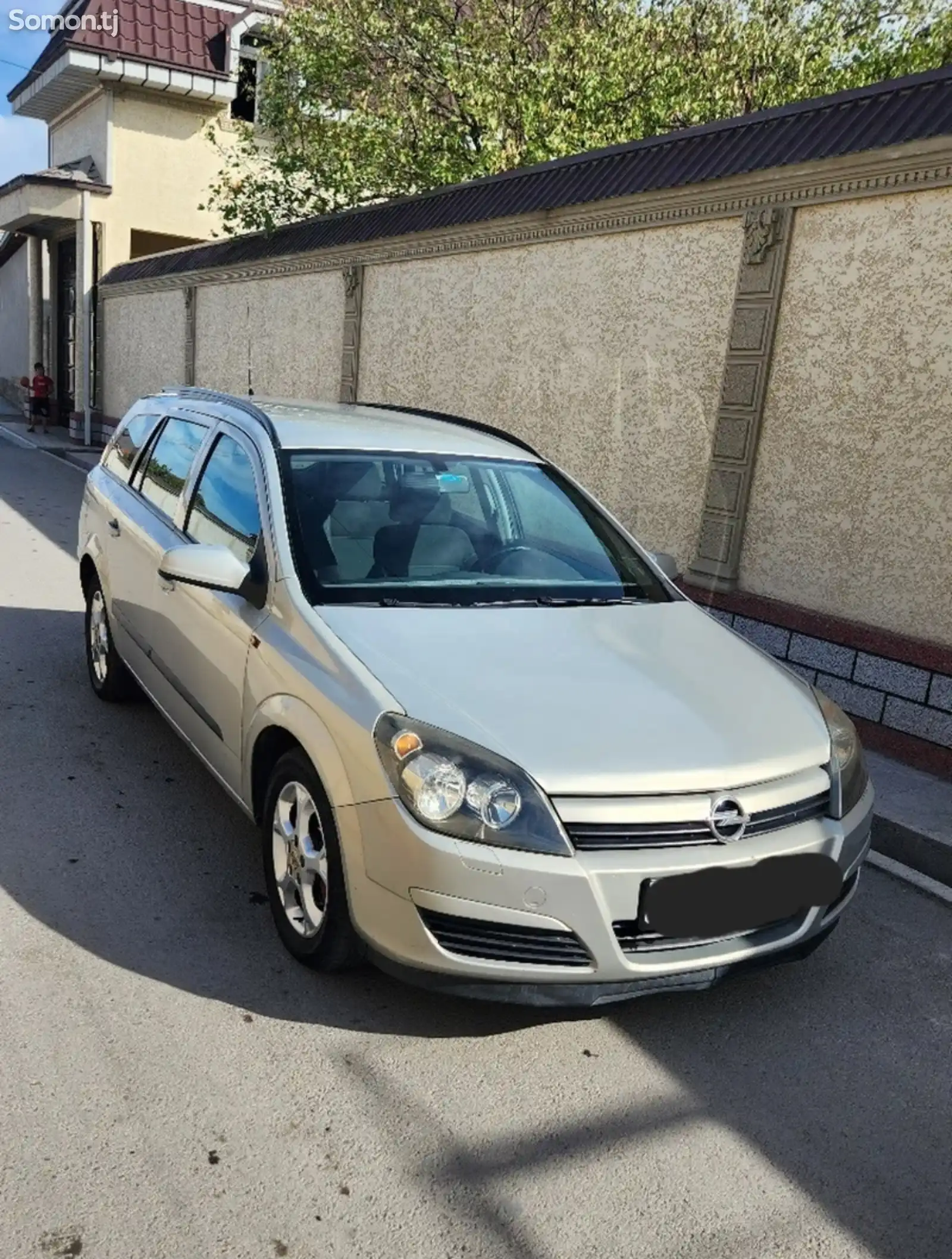 Аренда авто Opel Astra H-1