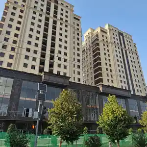 3-комн. квартира, 3 этаж, 129 м², 92мкр