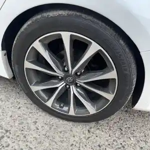 Диск с покрышкой 235/45 R18