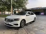 Volkswagen Jetta, 2016-4