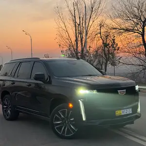 Cadillac, 2022