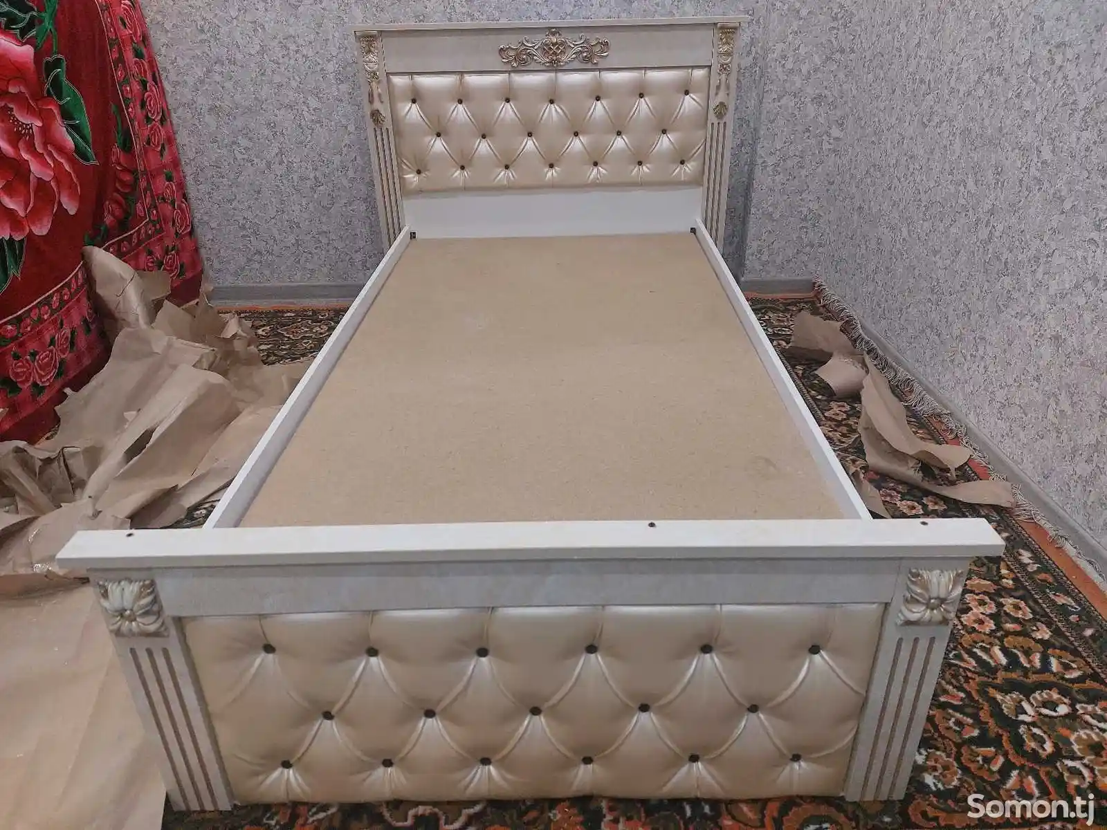 Кровать с матрасом-8