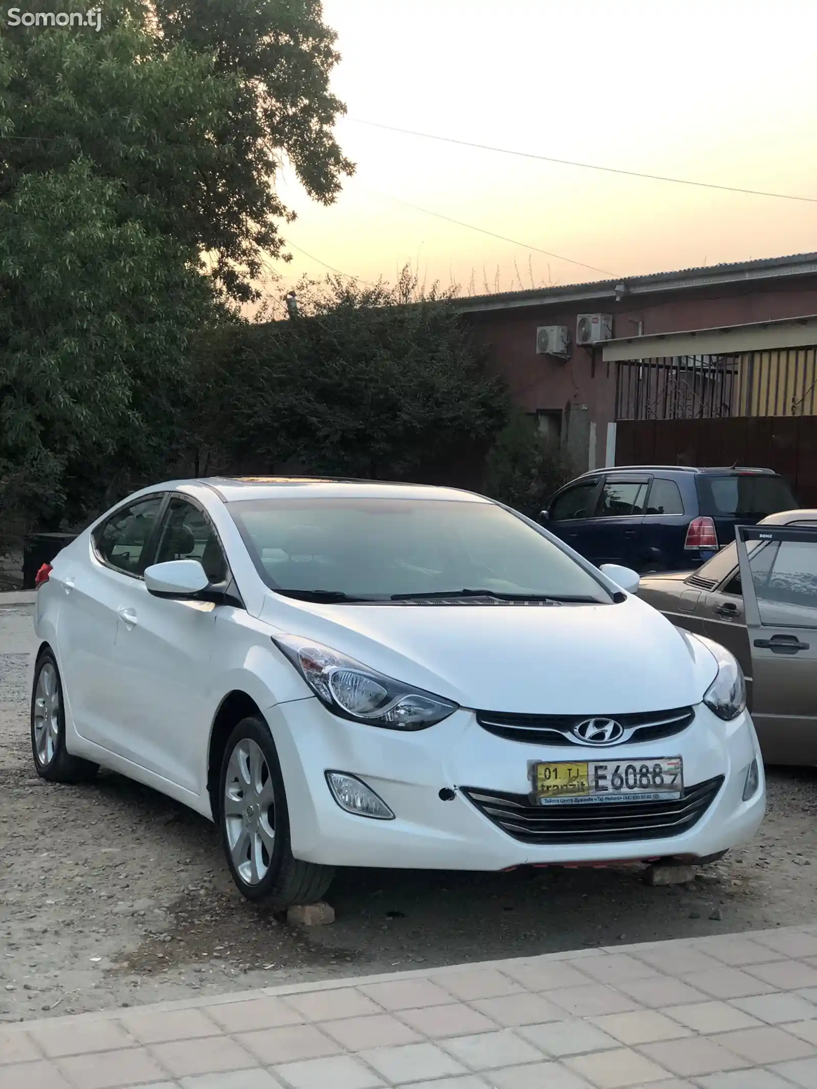 Hyundai Elantra, 2012-1