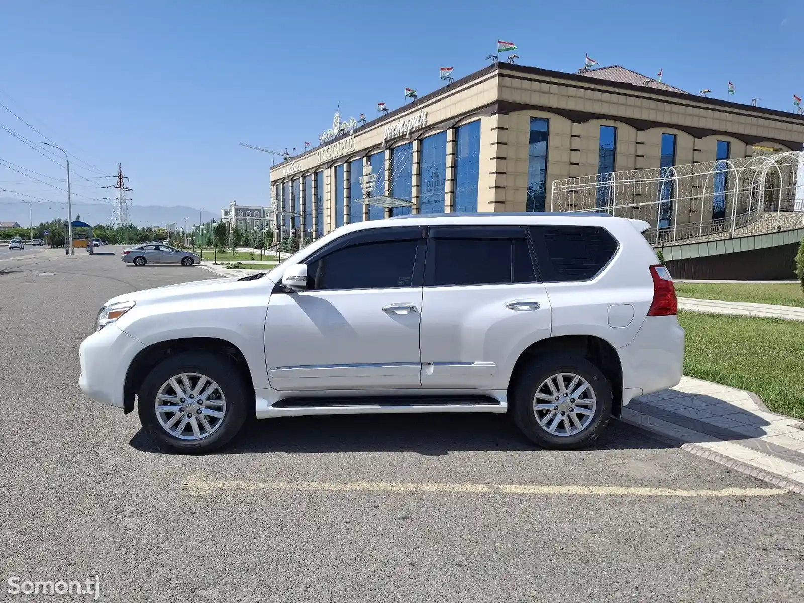 Lexus GX series, 2011-4