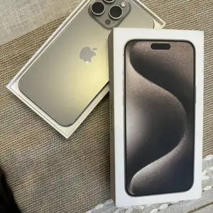 Apple iPhone 15 Pro Max, 256 gb, Natural Titanium