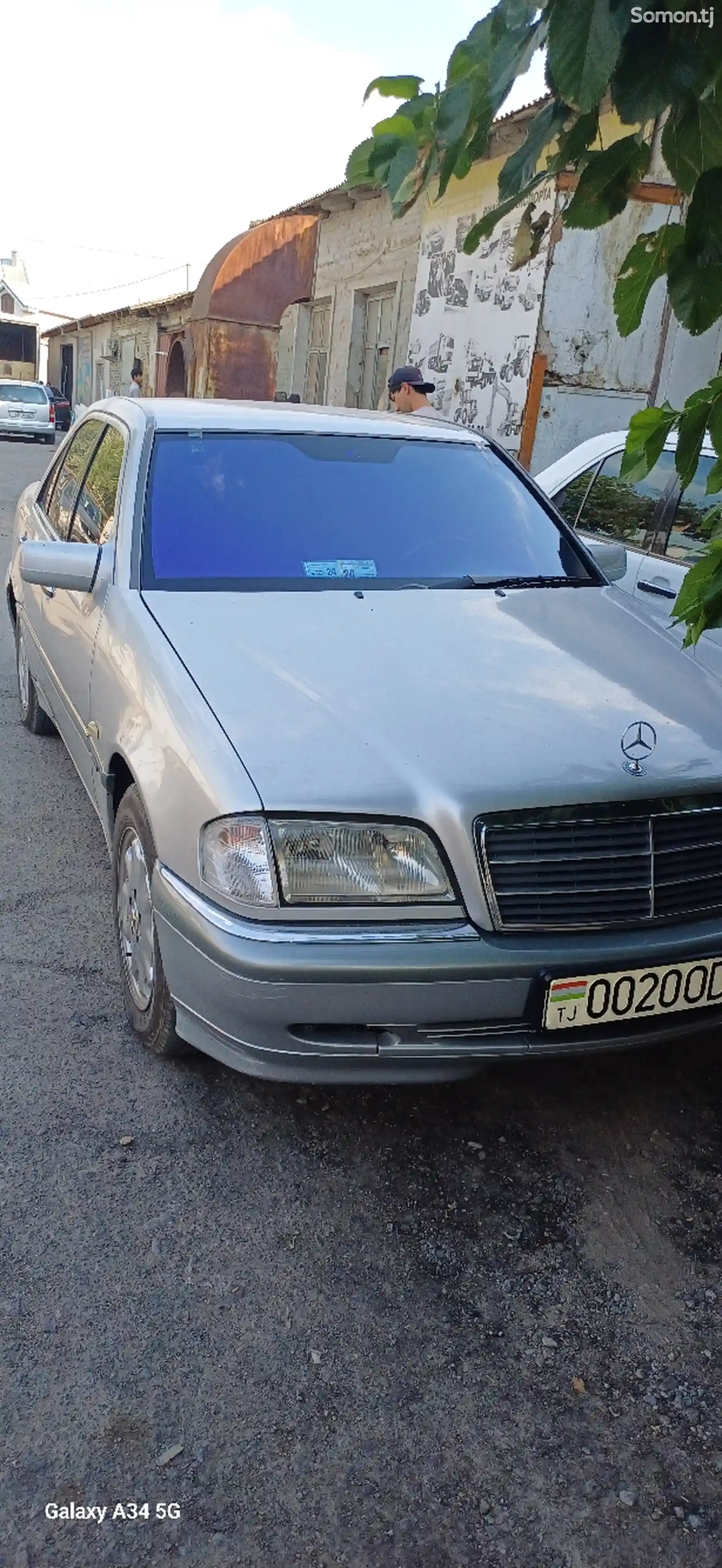 Лобовое стекло анти блик на Mercedes w202-2