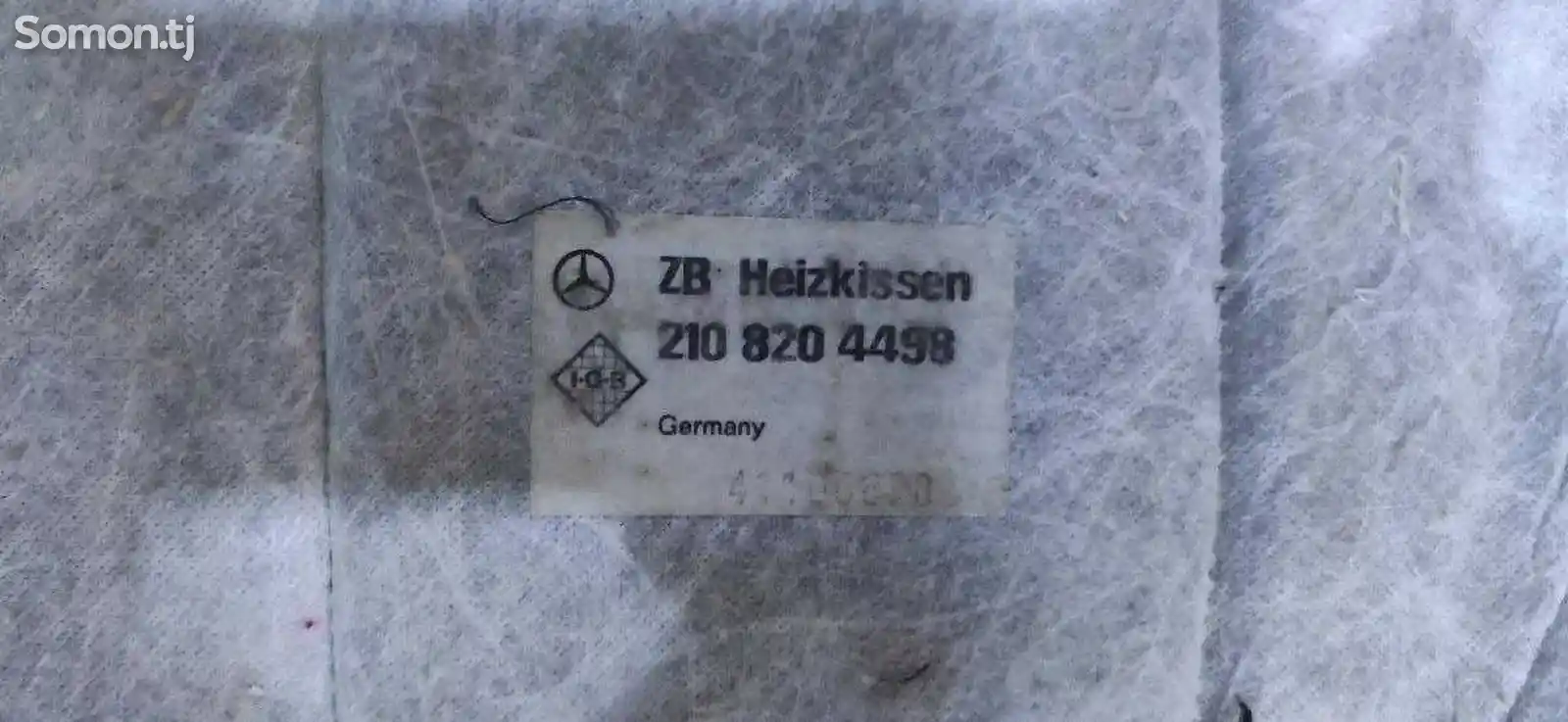 Обогрев сидений Mercedes-Benz E210-2