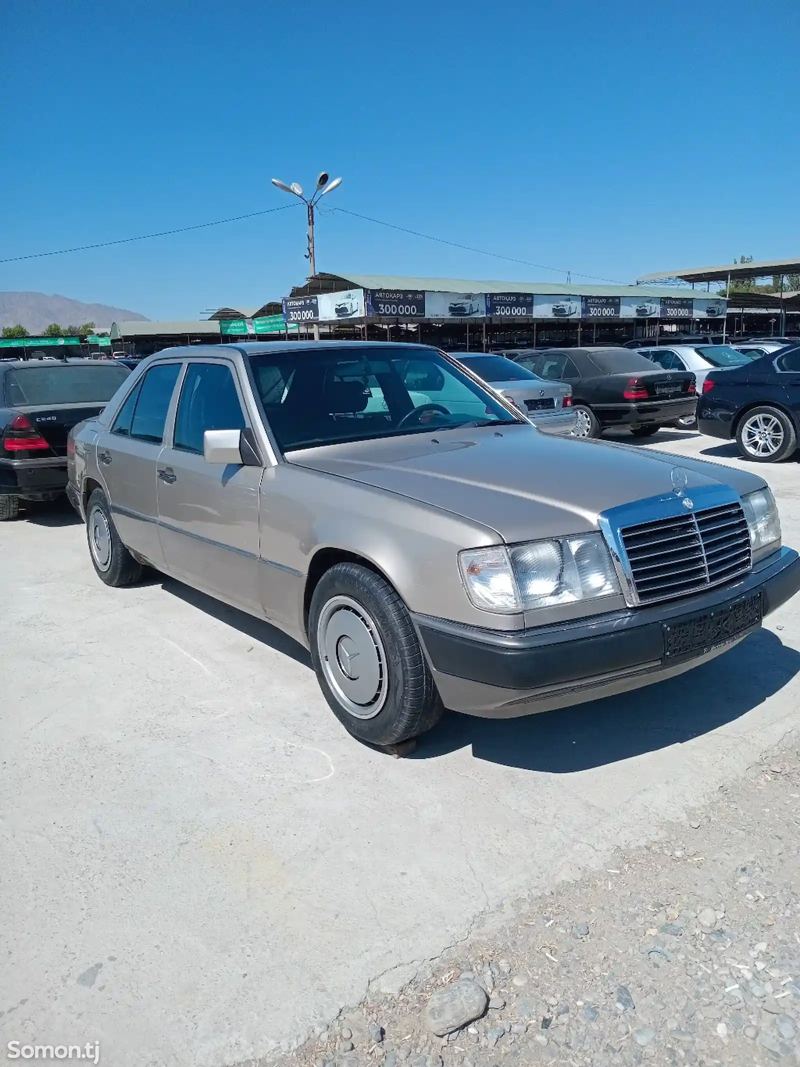 Mercedes-Benz W124, 1993-2