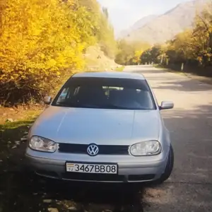 Volkswagen Golf, 1998