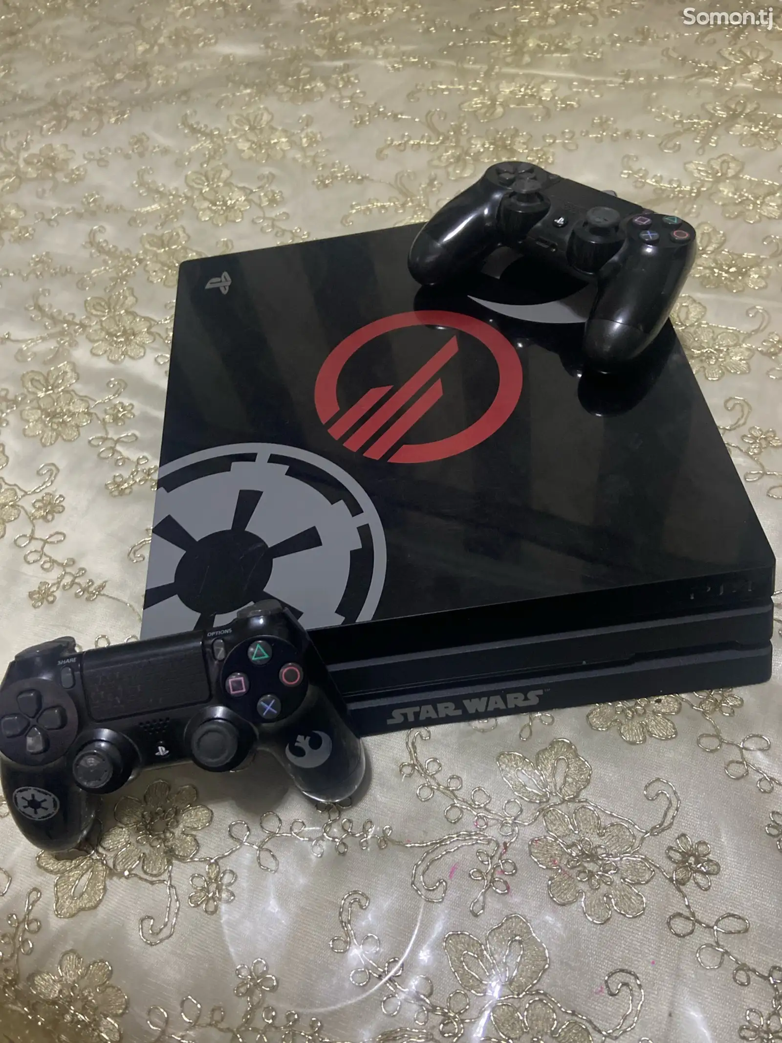 Игровая приставка Sony Playstation 4 pro star wars edition-1