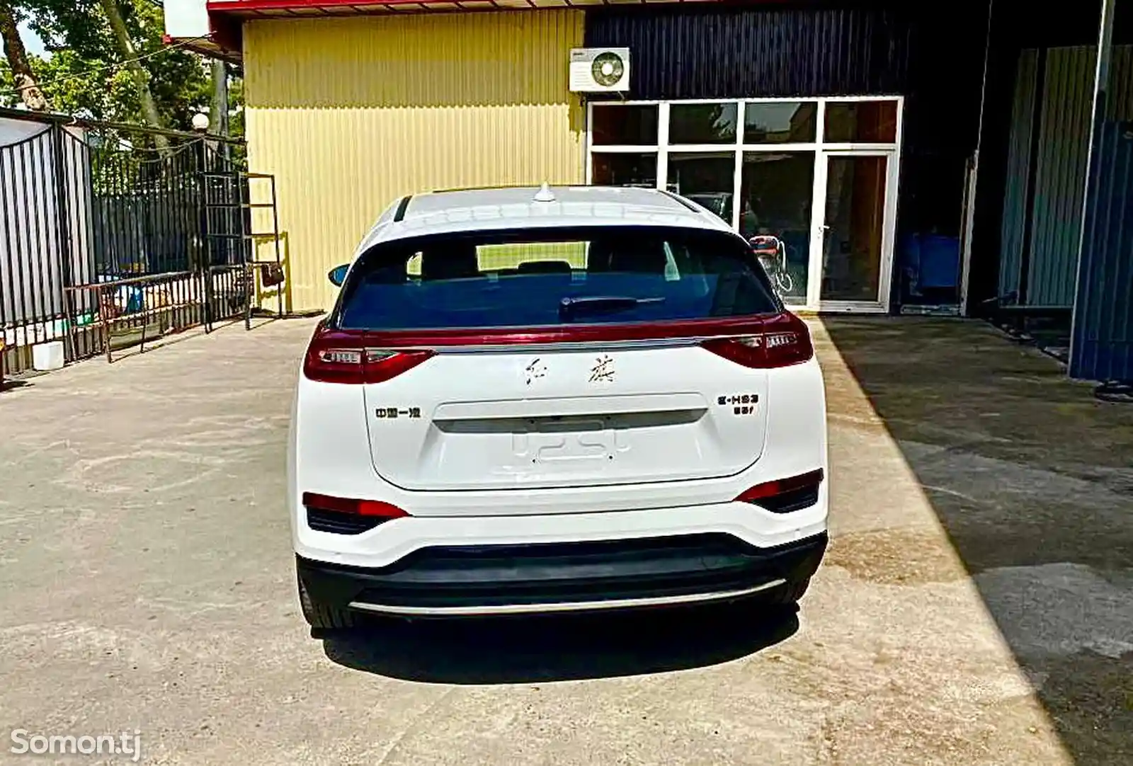 Hongqi E-HS3, 2019-4