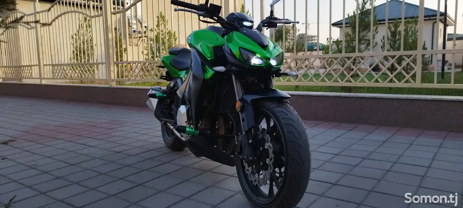 Мотоцикл Kawasaki Z1000 450 куб-8