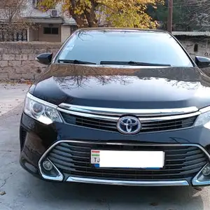 Toyota Camry, 2015