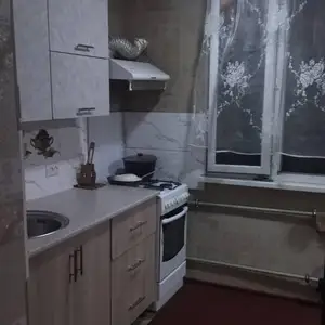 2-комн. квартира, 2 этаж, 50м², 112мкр