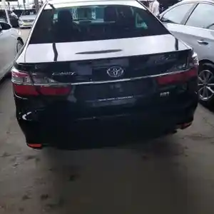 Toyota Camry, 2015