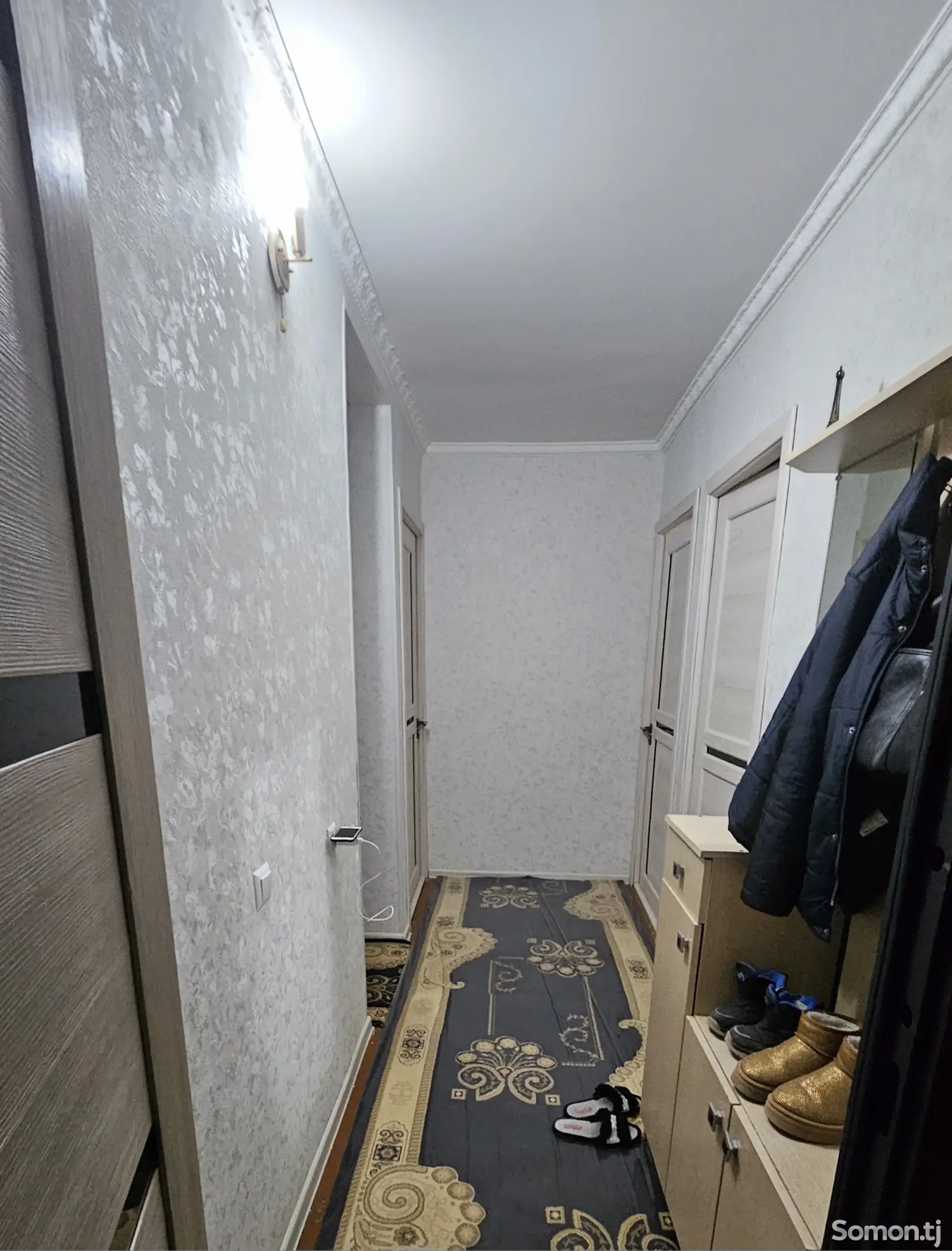 3-комн. квартира, 2 этаж, 70 м², Сино-1