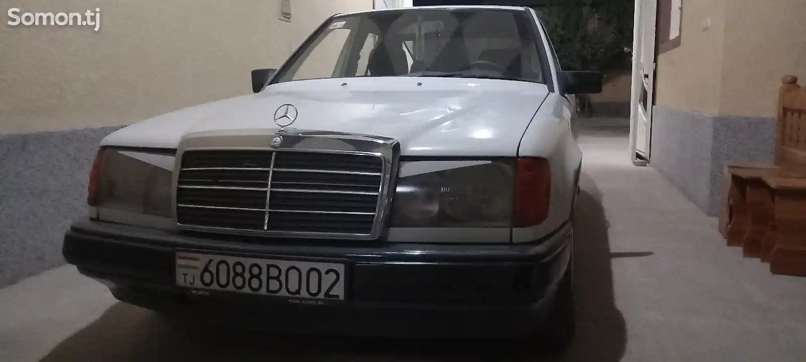 Mercedes-Benz W124, 1989-1