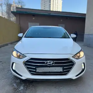 Hyundai Elantra, 2017