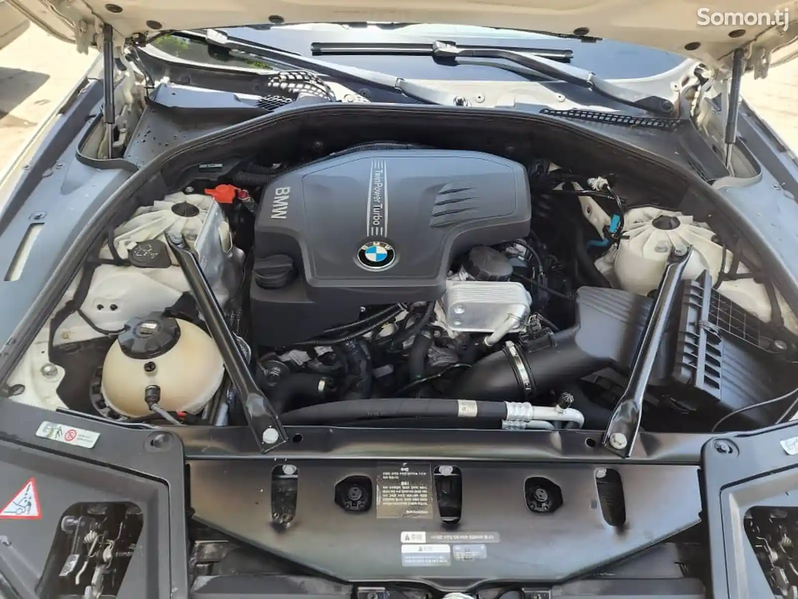 BMW 5 series, 2011-8