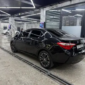 Toyota Corolla, 2014