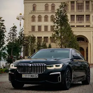 BMW 7 series, 2011