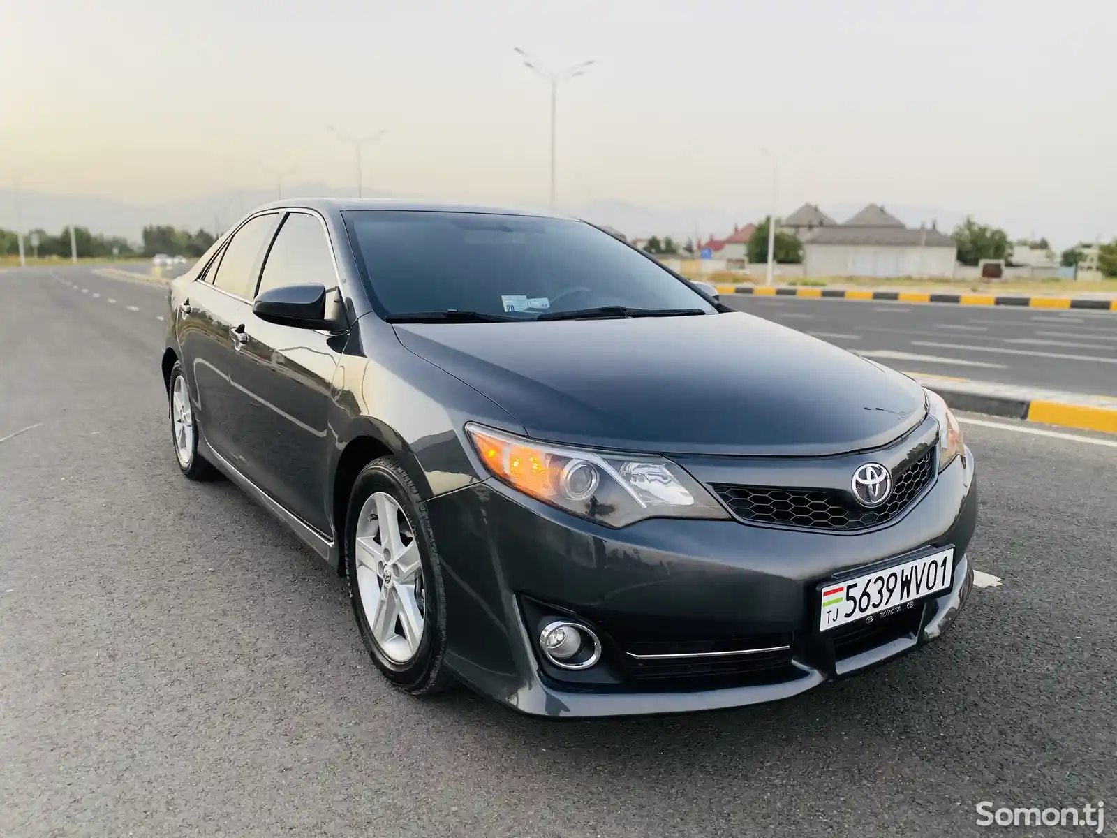 Toyota Camry, 2012-5