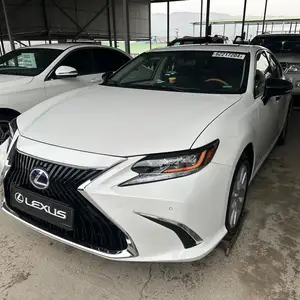 Lexus ES series, 2014