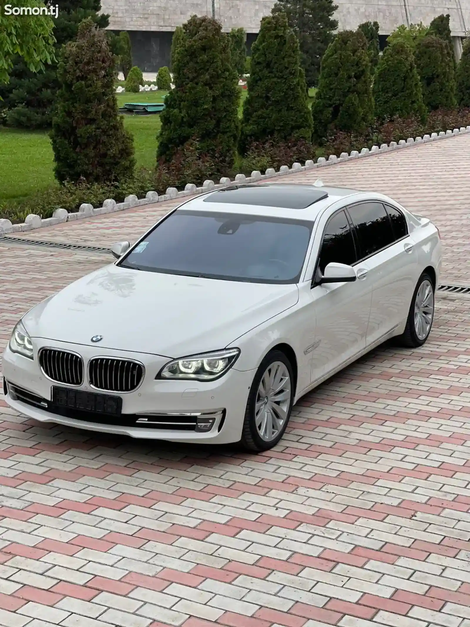 BMW 7 series, 2010-1