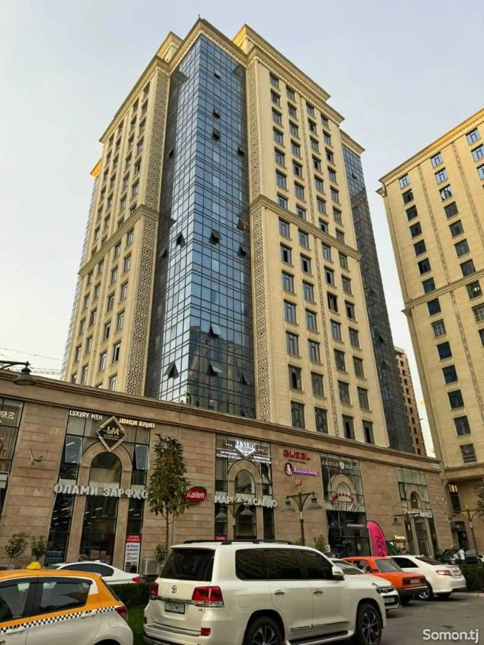 3-комн. квартира, 8 этаж, 118 м²,  Садриддин Айни-2