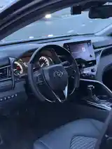 Toyota Camry, 2019-9