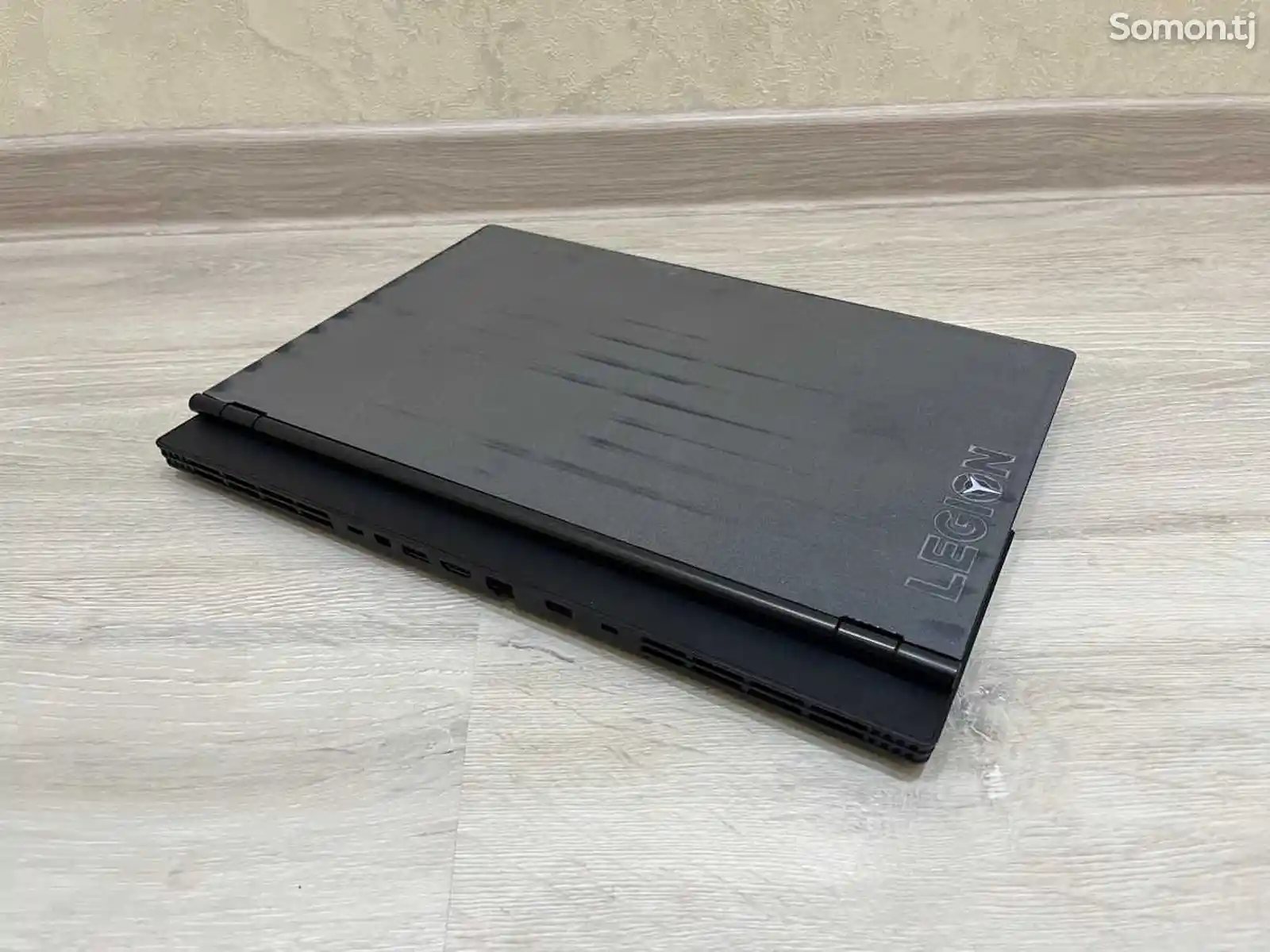 Игровой ноутбук Lenovo Legion i5 9300h SSD 512-10