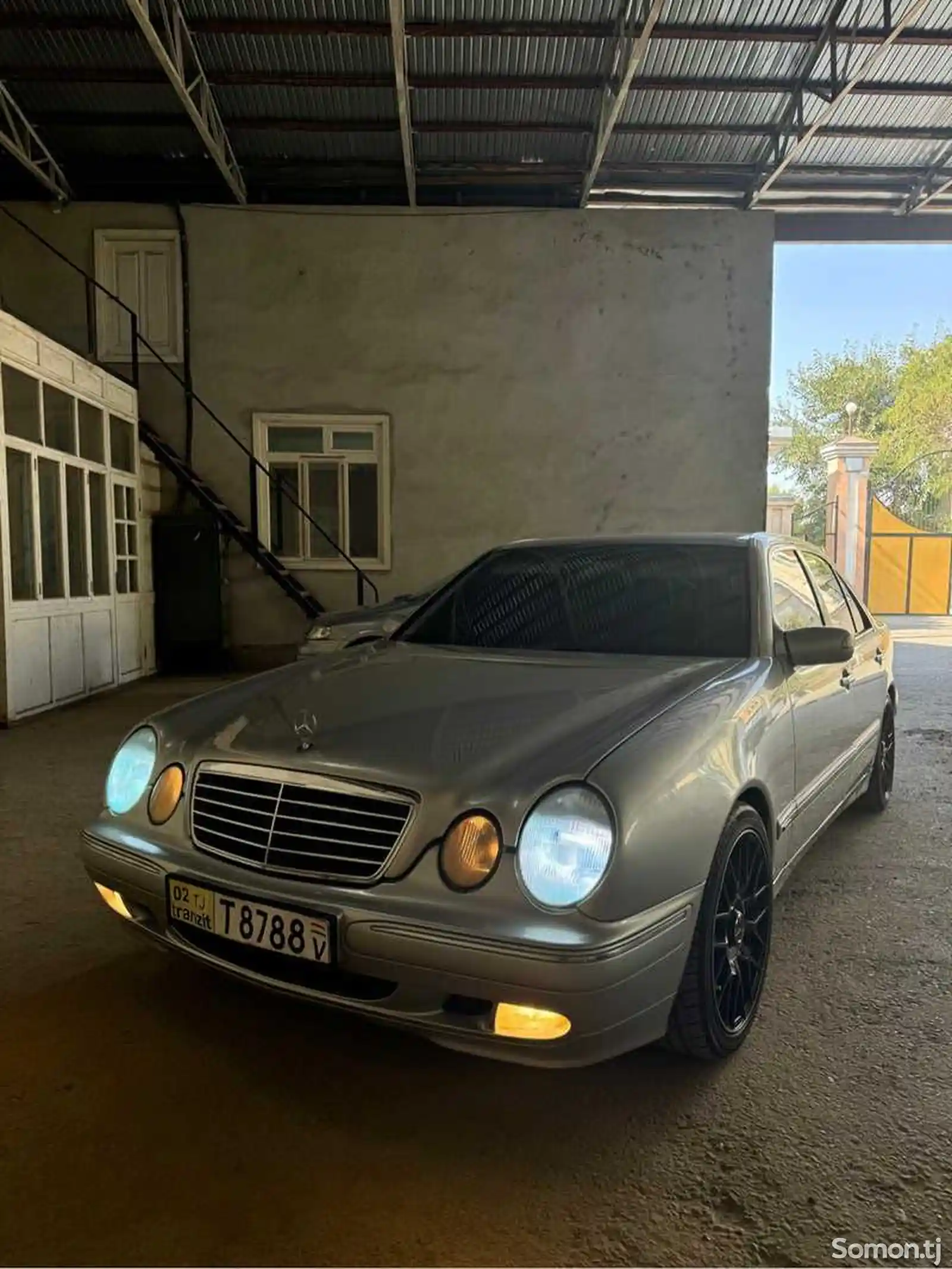 Mercedes-Benz E class, 2000-3