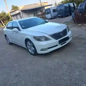 Lexus LS series, 2008