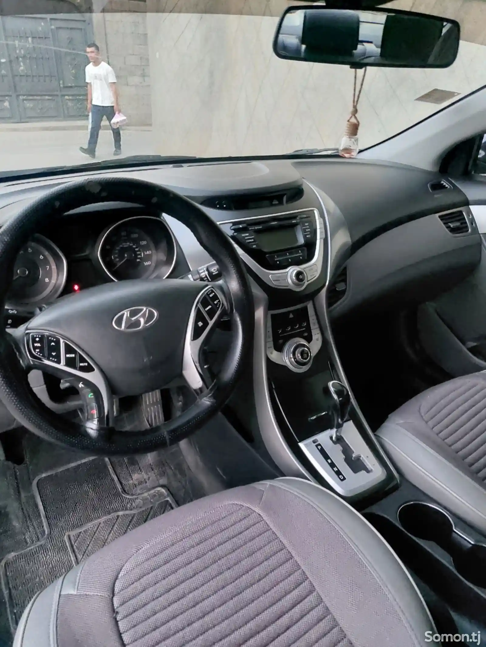 Hyundai Elantra, 2012-6