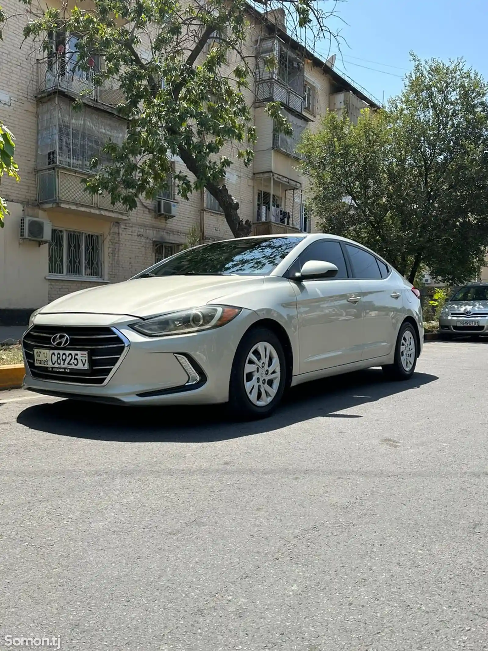 Hyundai Elantra, 2017-1