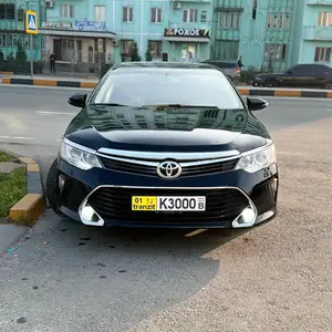 Toyota Camry, 2016