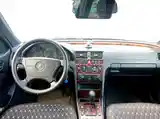 Mercedes-Benz E class, 2000-5