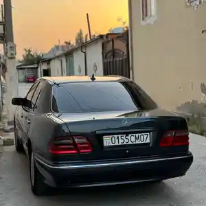 Mercedes-Benz E class, 2000