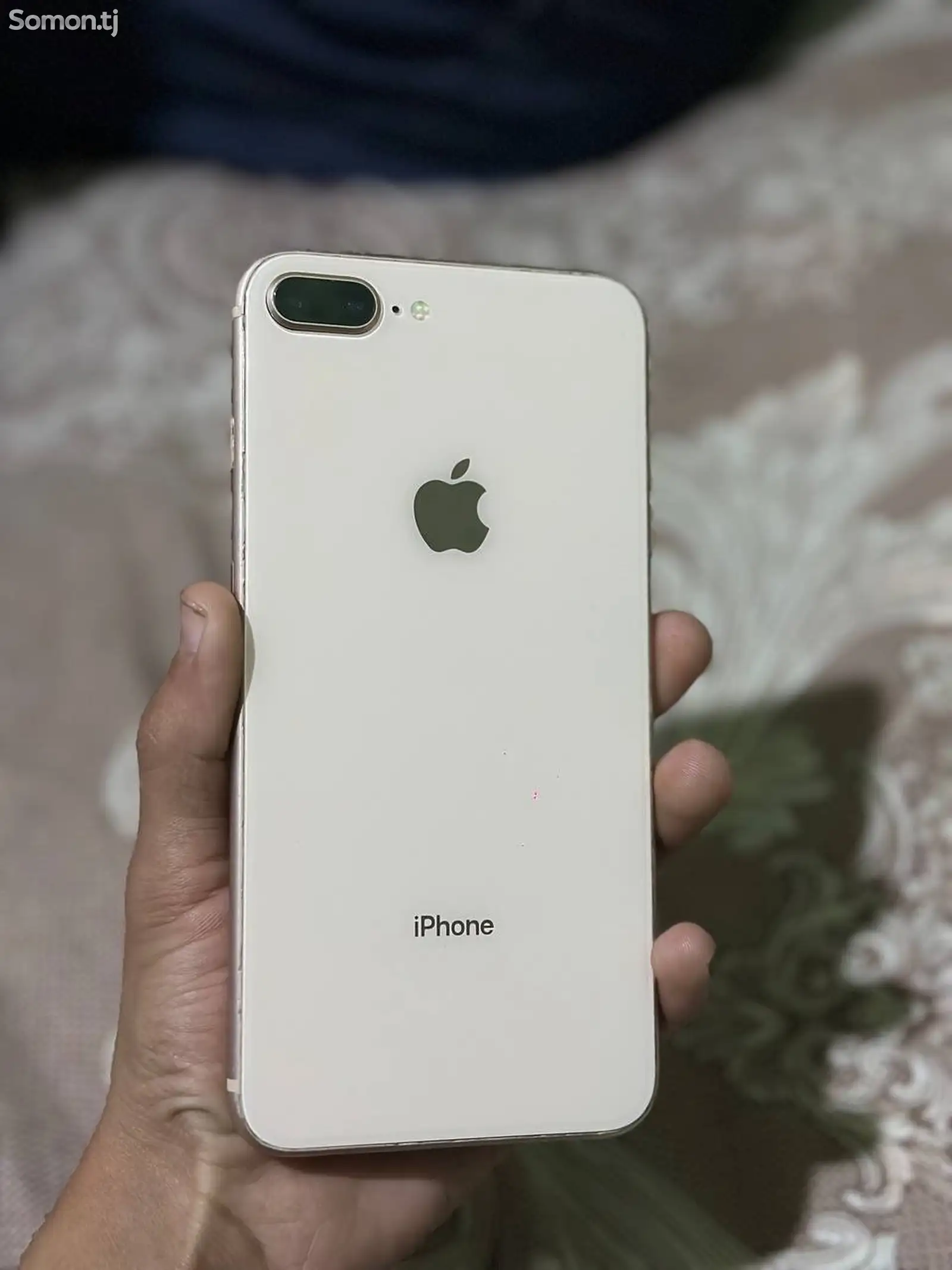 Apple iPhone 8 plus, 64 gb, Gold-1