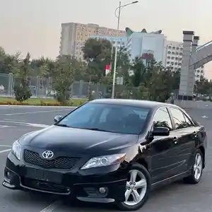 Toyota Camry, 2010