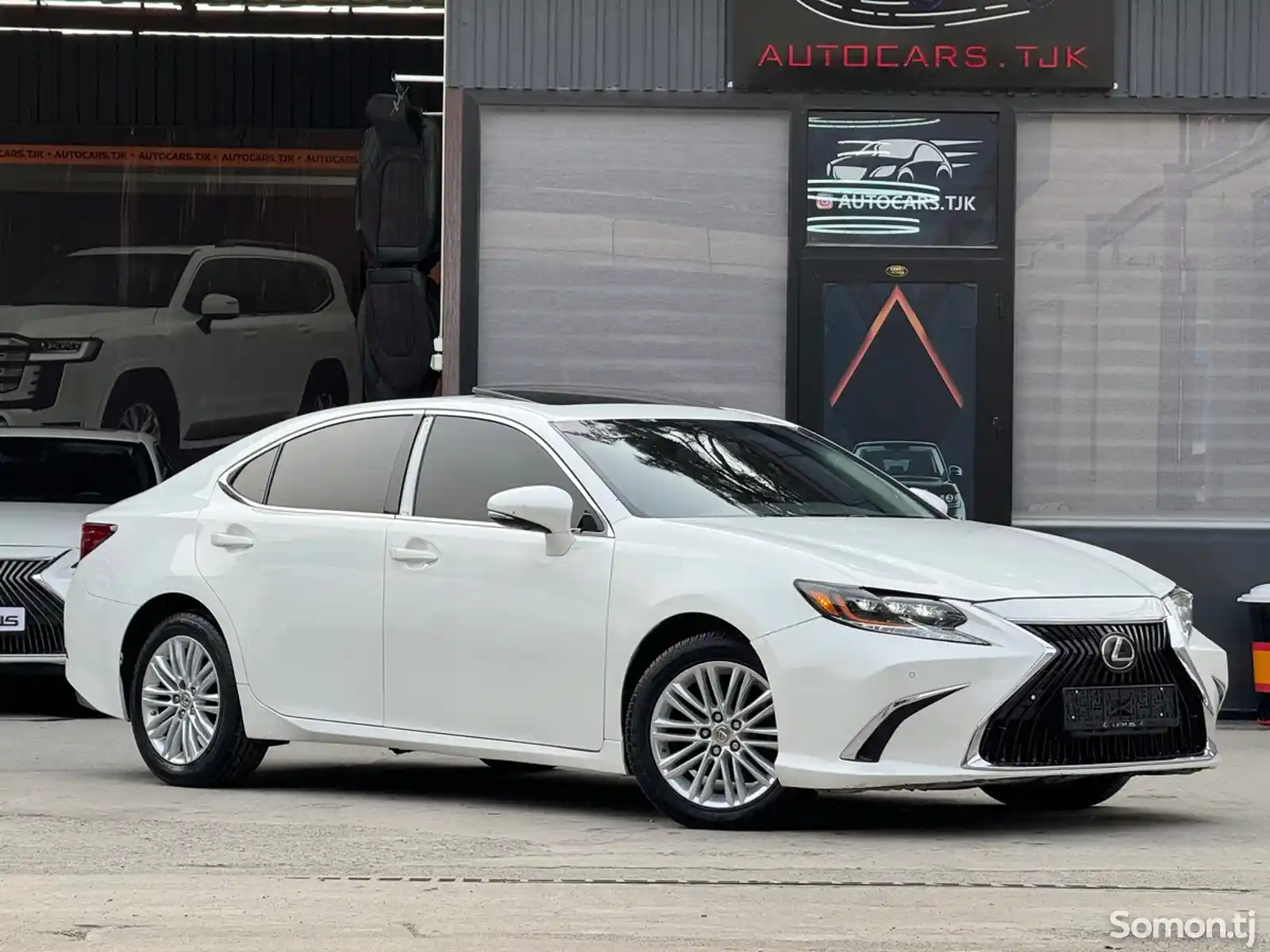 Lexus ES series, 2014-1